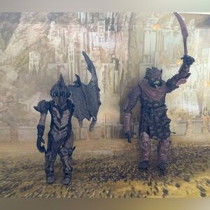 Lord of the Rings 2 Orcs Figures